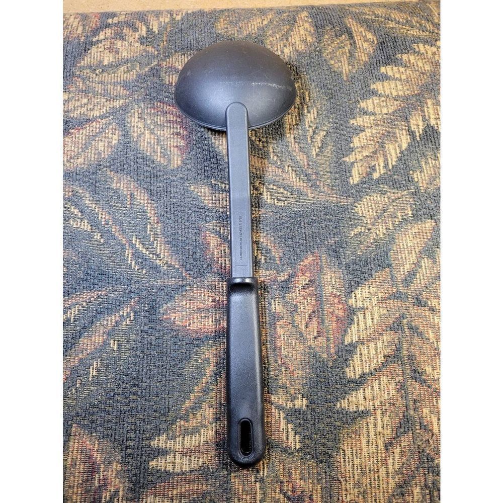Chefmate Black Ladle - Picture 3 of 4